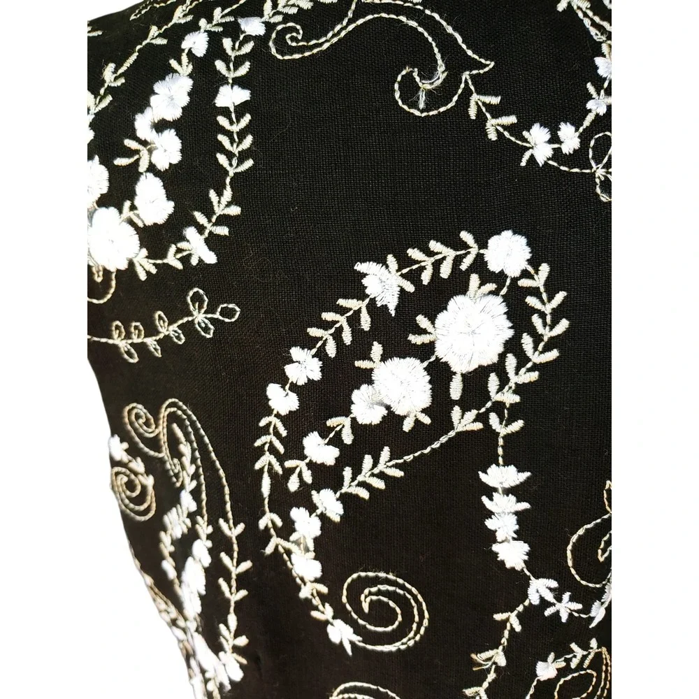 Liz Claiborne Shift Dress Womens 8 Black Linen Floral Paisley Embroidered‎